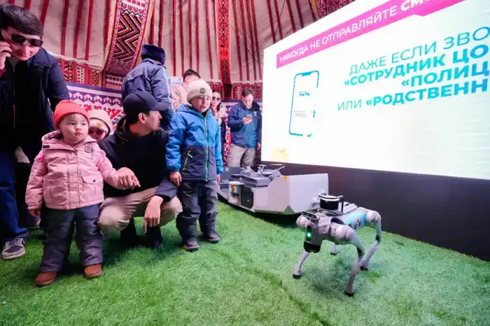 Кибергигиена, полицейский дрон и цифровая грамотность: юрта «Закон и порядок» заработала на Наурыз в Астане (7)