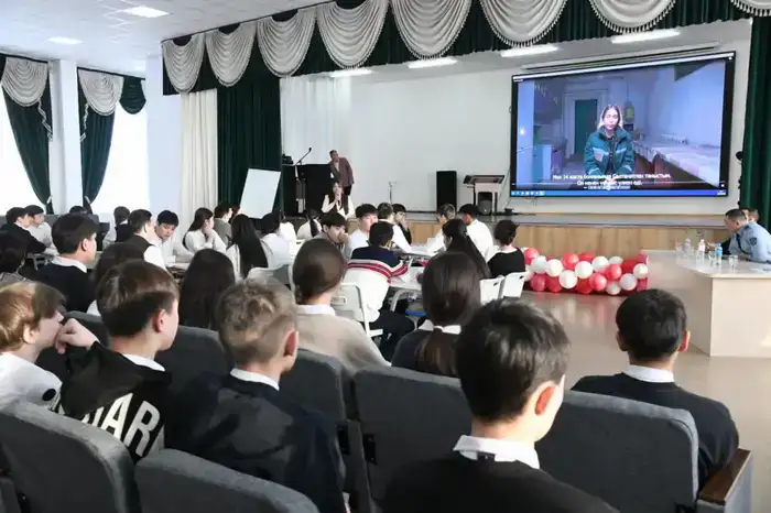 В Астане школьникам продемонстрировали последствия нарушения закона через кино (7)