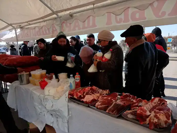 Ярмарка сельскохозяйственной продукции в Кегене: поддержка местных фермеров в день референдума