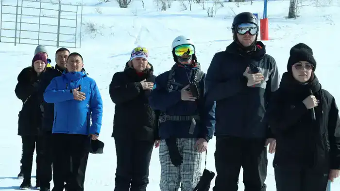 В ВКО стартовали чемпионат и молодежное первенство РК по сноуборду