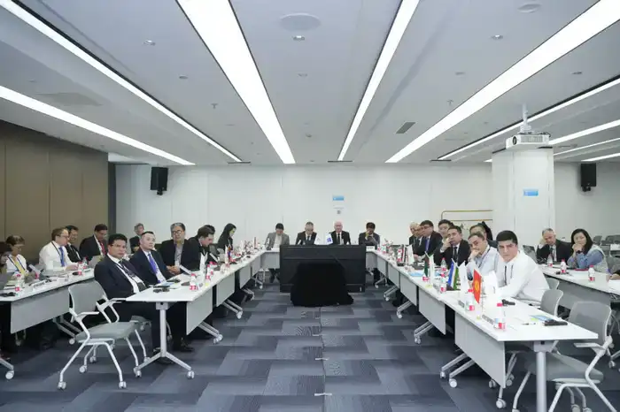 Первое заседание дорожной группы ЦАРЭС в Урумчи: Казахстан представил инициативы по цифровизации и улучшению дорожного покрытия