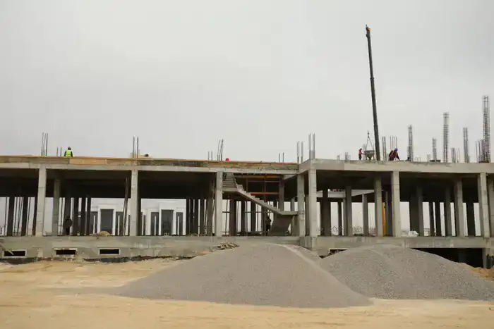 Нурдaулет Килыбай ознакомился со строительством автовокзала в Актау (3)