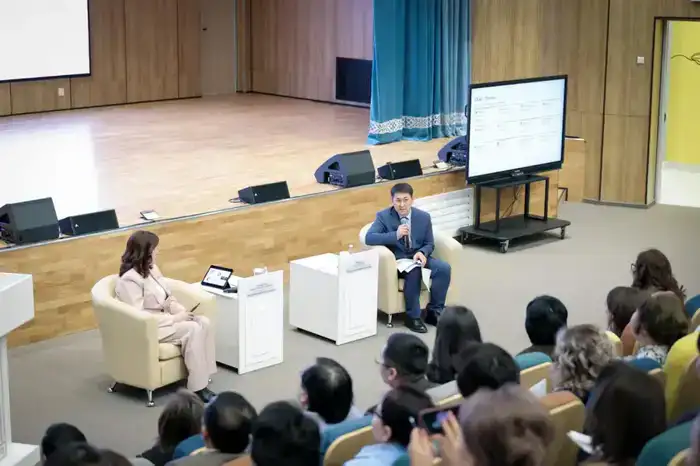 Определены направления развития проекта «Келешек мектептері» (2)