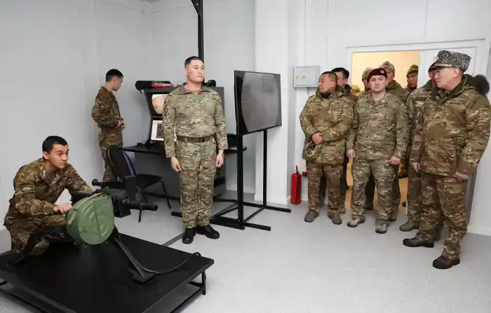 Министр обороны проинспектировал воинские части Сил специальных операций в Астане (3)