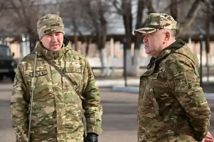 Замминистра обороны проверил гарнизоны Алматы