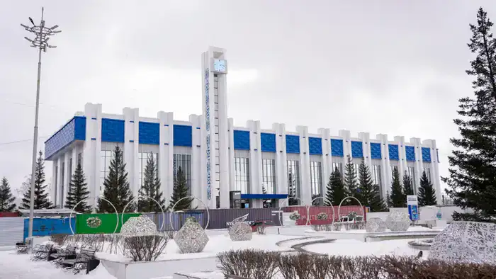 Развитие транспортной инфраструктуры: Олжас Бектенов проверил ход модернизации ж/д вокзала Кокшетау (5)