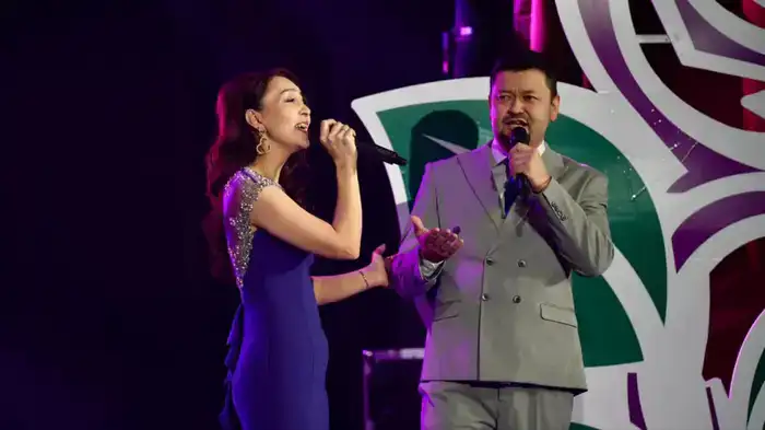 В Восточном Казахстане наградили отличившихся представительниц прекрасного пола (6)