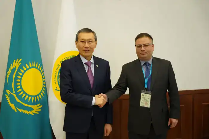 В Центральной комиссии референдума состоялась встреча с руководством миссий наблюдателей Шанхайской организации сотрудничества (ШОС) и Организации тюркских государств (ОТГ) (4)