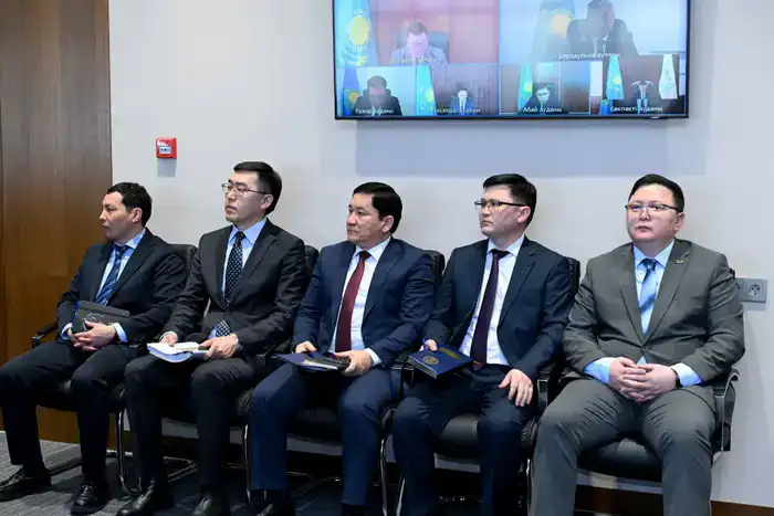 В области Абай рассмотрели ход подготовки к весенне-полевым работам (9)