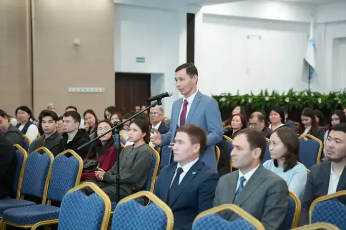 Общенациональная коалиция провела встречу с коллективом Минэнерго по вопросам конституционной реформы (4)