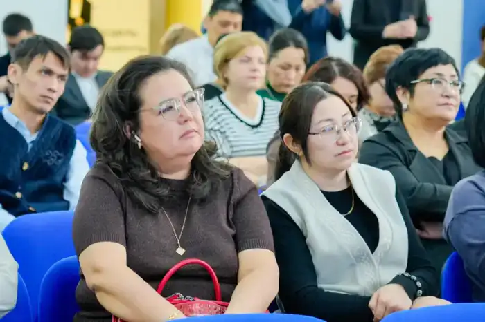 В столичной школе презентовали новую модель образования, основанную на STEAM и ИИ (10)