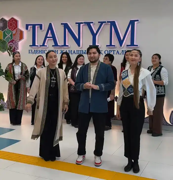 Столичные педагоги запустили новый тренд в честь Дня благодарности (4)