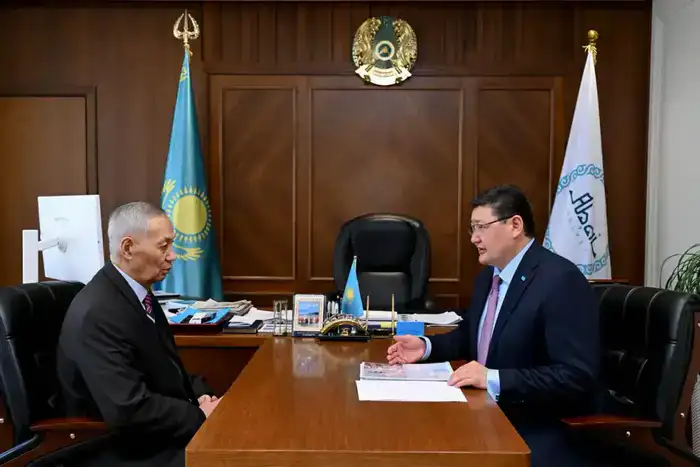 Аким области встретился с абаеведом Арапом Еспенбетовым (4)