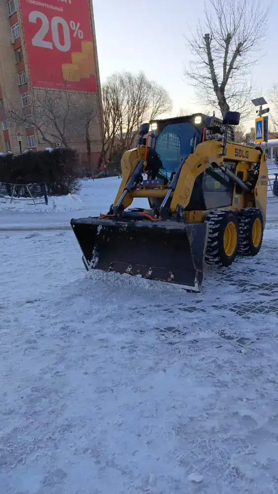 Снегопад в Астане: более 1700 единиц спецтехники задействованы в уборке снега в Астане (7)