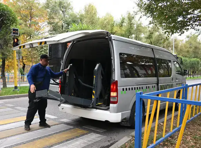 Услуга бесплатного «Инватакси» в Алматы обеспечит доступность для лиц с особыми потребностями во время референдума