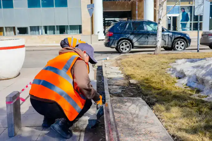 В столице продолжаются масштабные работы по саночистке после зимы (2)