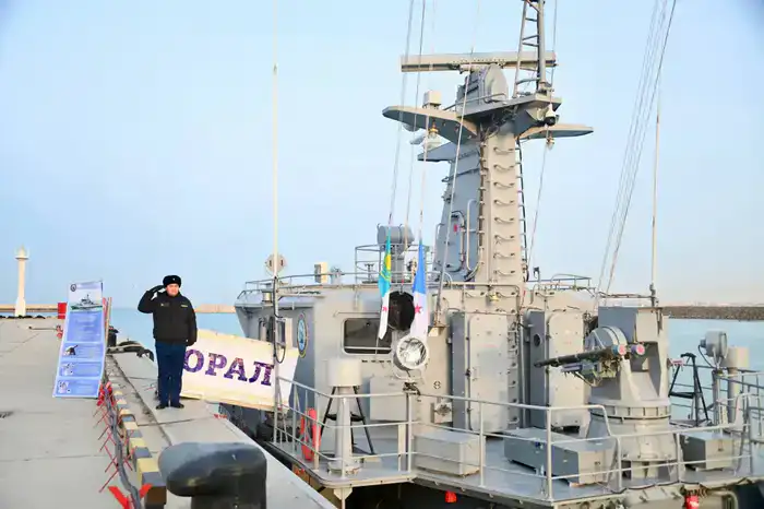 Генерал проверил боеготовность ВМС в Актау