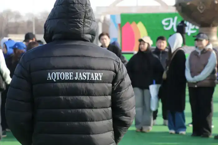 Тазару күні: в Актобе молодежь привела в порядок парки (6)