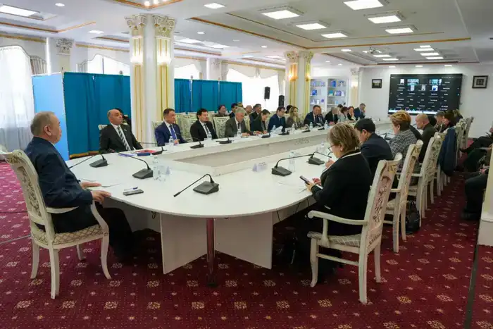 В Астане обсудили вопросы конституционной модернизации (2)