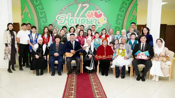 Ко дню шанырака посвятили мероприятие «Отбасы - тәрбиенің алтын бесігі» в доме дружбы (3)