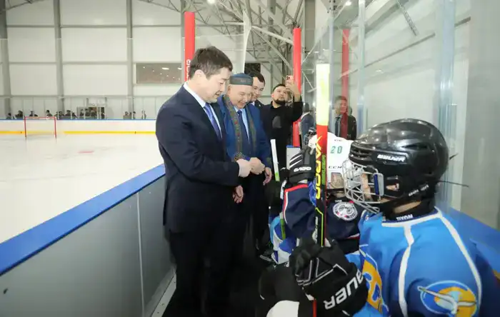 В Мангистауской области открылся ледовый дворец международного стандарта (5)