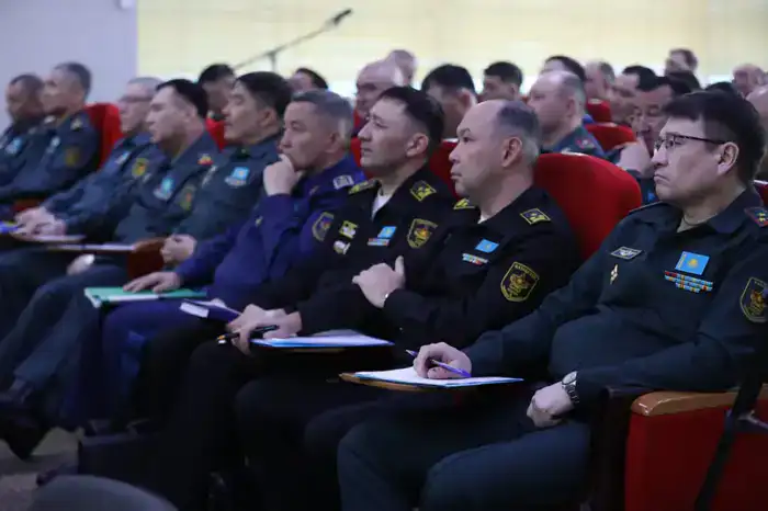 Министр обороны определил приоритеты боевой подготовки Вооруженных сил (6)