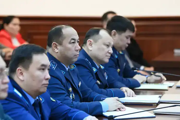 Обсуждены вопросы реализации принципа «Закон и порядок» на региональном уровне (7)