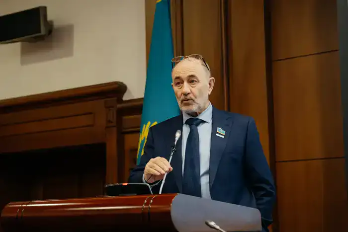 В Министерстве культуры и информации РК состоялась встреча с членами Общенациональной коалиции по разъяснению проекта новой Конституции (3)