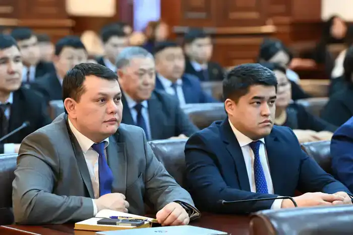 Обсуждены вопросы реализации принципа «Закон и порядок» на региональном уровне (9)