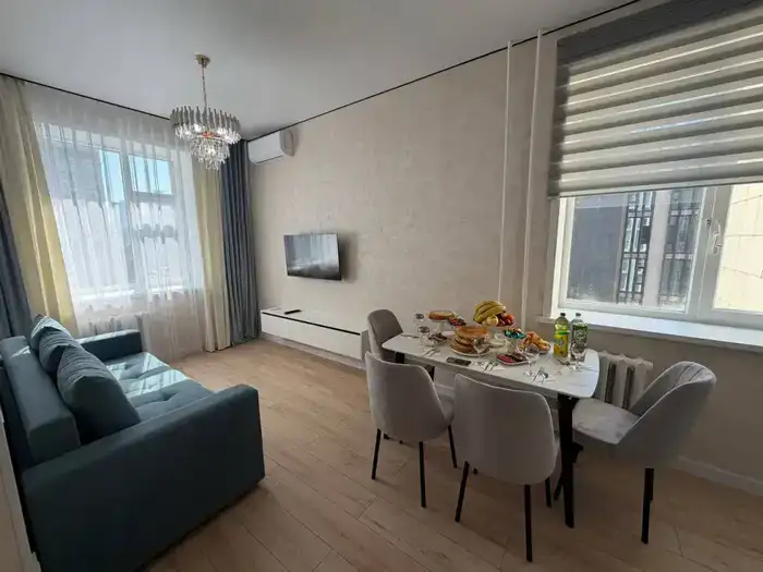 Тепло и забота: семье сотрудника МЧС вручили ключи от квартиры (2)