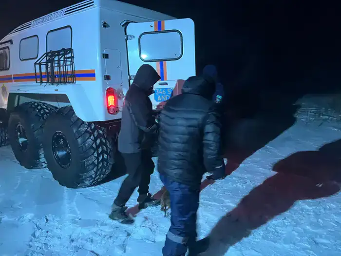 Снежные ловушки: 760 человек вырвались из объятий метели благодаря спасателям