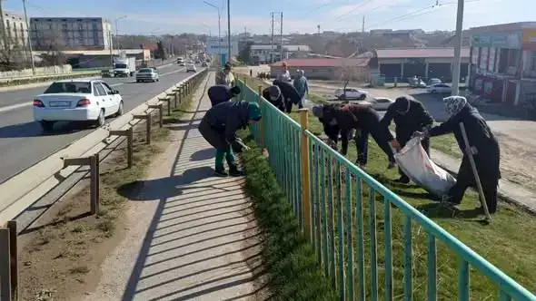 ТУРКЕСТАН: В САРЫАГАШЕ ПРОШЕЛ ОБЩЕНАЦИОНАЛЬНЫЙ СУББОТНИК