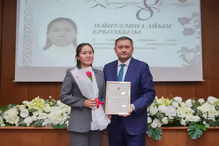 ИСПОЛНЕНИЕ ПОРУЧЕНИЯ ПРЕЗИДЕНТА: ЖЕНЩИНАМ-УЧЕНЫМ ВРУЧЕНЫ СЕРТИФИКАТЫ НА ЖИЛЬЕ (4)