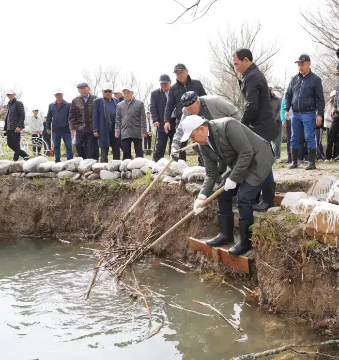 Участие 1500 человек в экологической акции по очистке родников в Туркестанской области