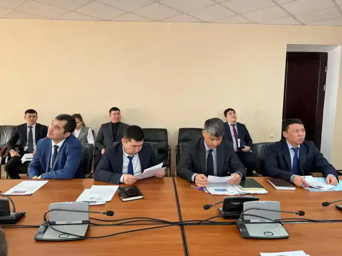 В Актобе обсуждены инвестиционные проекты, направленные на развитие экономики региона (3)