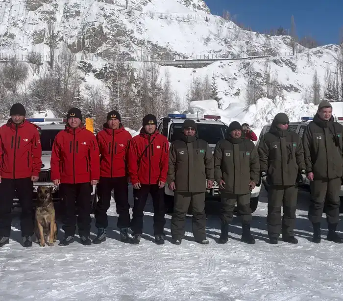 В горах Алматы для спуска лавин применяются современные технологии (3)