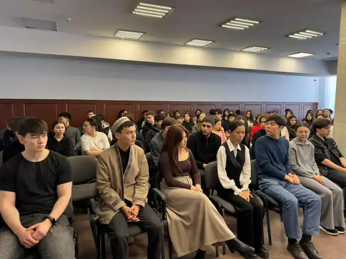 «Закон и порядок»: Симуляционные судебные процессы для студентов и школьников провели в Астане (4)