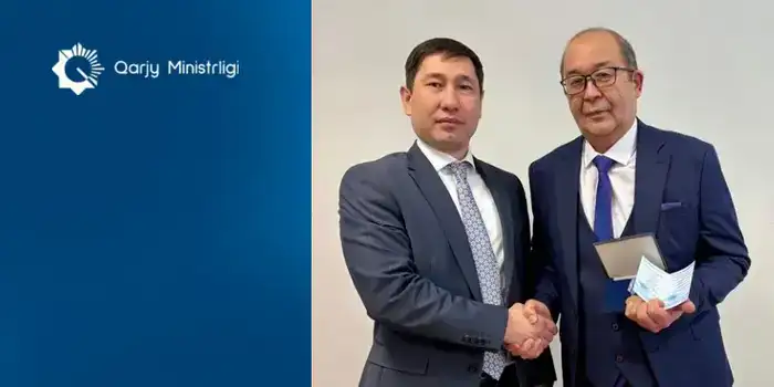 Ветерана финансовой системы наградили медалью «Еңбек ардагері» (3)