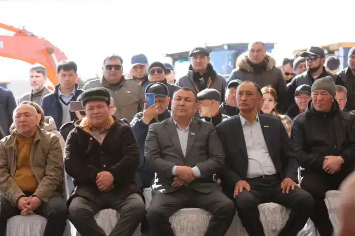 Строительство крупнейшей в Казахстане ветровой электростанции начато в Жамбылской области (6)