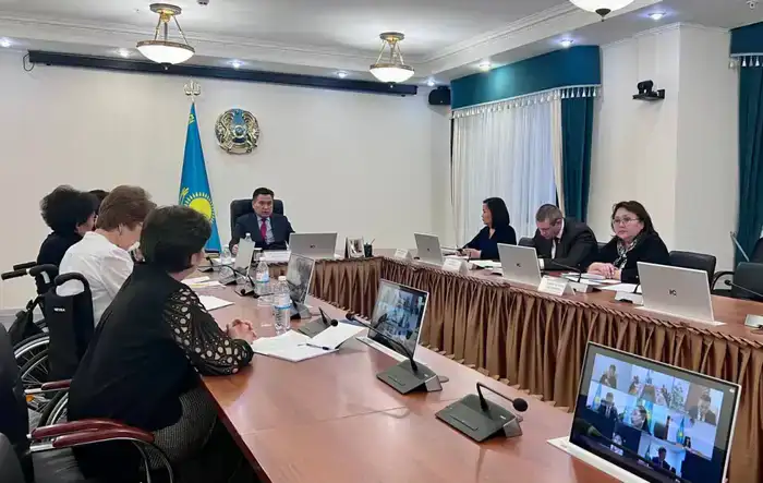 Состоялась встреча А.Ертаева с представителями ЛСИ (3)