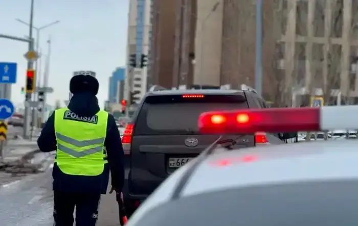 Камеры на страже: кто попался на дороге в Астане?