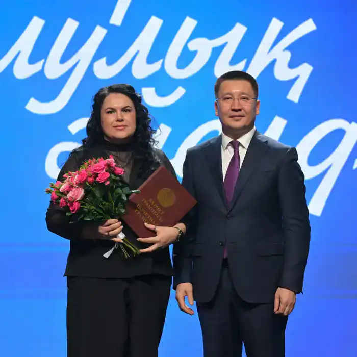 Женщин Павлодарской области наградили в канун 8 Марта (10)