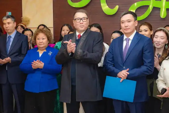 Наурыз в Министерстве торговли: обряд и祝福