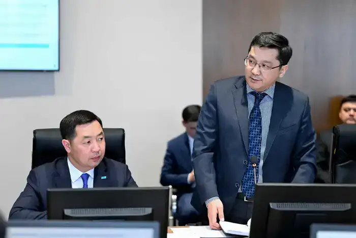 В области Абай рассмотрели ход подготовки к весенне-полевым работам (7)