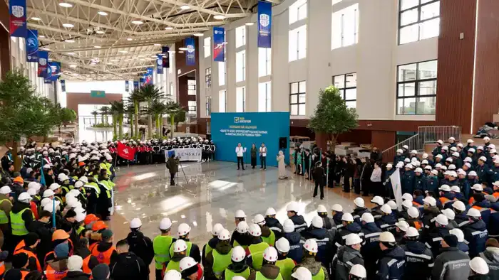 Представители строительной отрасли столицы выразили поддержку проекту новой Конституции (5)