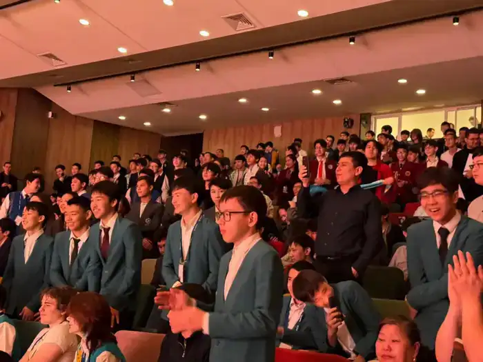 В Костанае прошла республиканская олимпиада по математике и информатике, где молодые таланты демонстрировали свои навыки и получали признание.