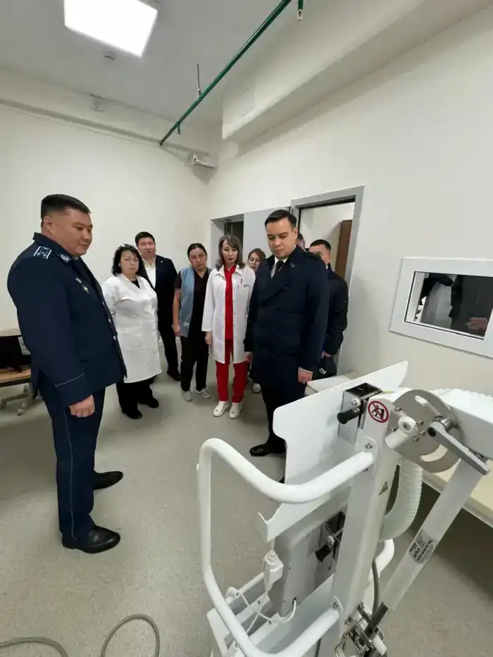 Артур Ластаев посетил учреждение для несовершеннолетних в Алматы (2)