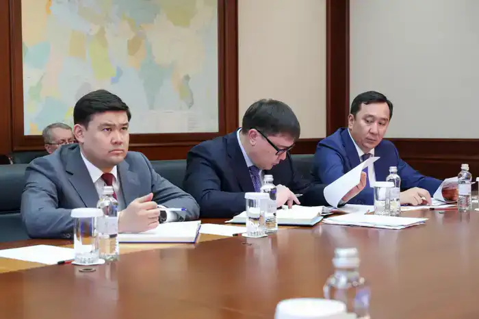 В Минтранспорта рассмотрели подготовку дорожной отрасли к строительному сезону (3)