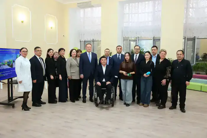 Аким области ознакомился с работой реабилитационного центра (9)