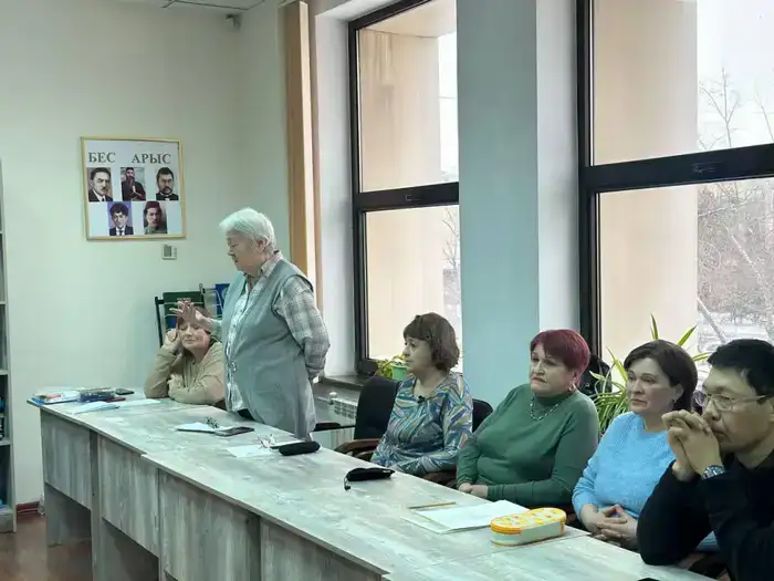 «Красивые краски весны»: в Астане прошел творческий конкурс для пенсионеров (4)